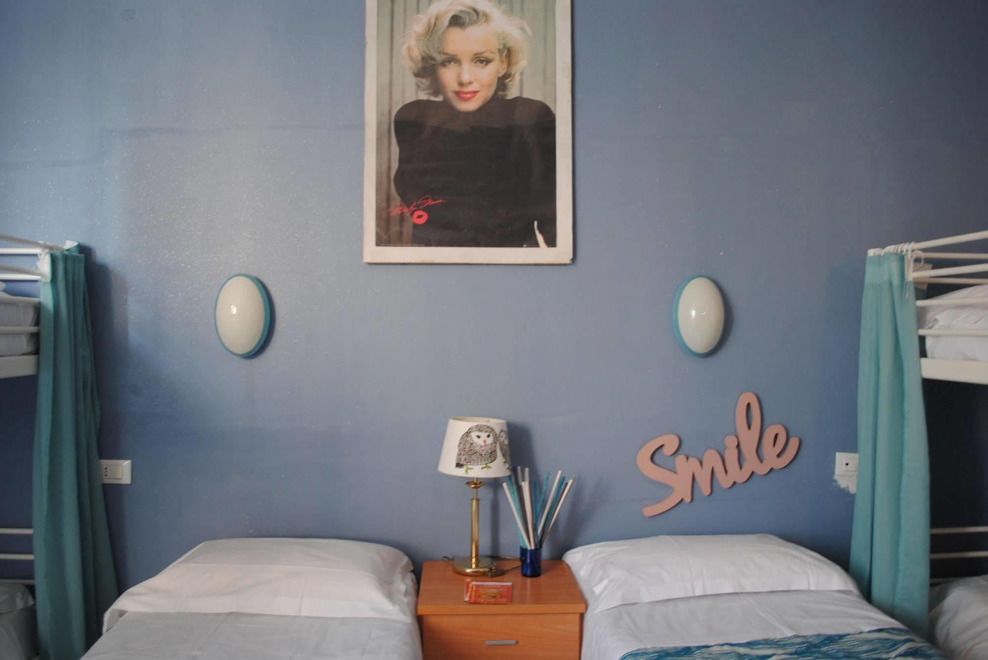 Ciak Hostel Рим Экстерьер фото